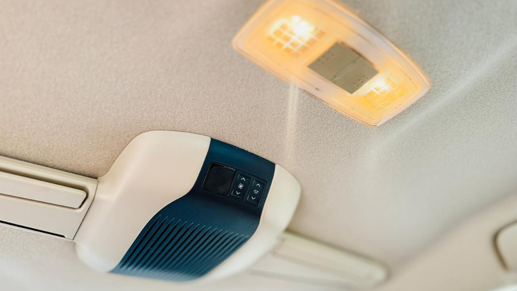 Used Cars in Trivandrum, Kerala - TOYOTA YARIS 1.5 V (BSIV)(MT)