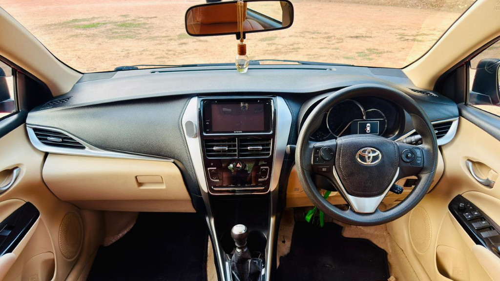 Used Cars in Trivandrum, Kerala - TOYOTA YARIS 1.5 V (BSIV)(MT)