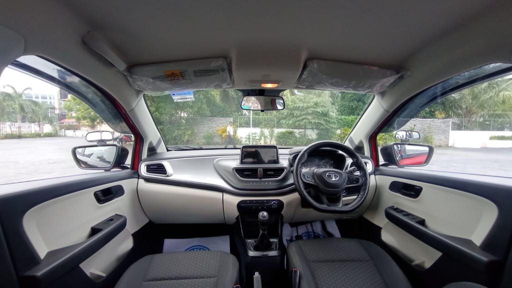 Used Cars in Trivandrum, Kerala - TATA ALTROZ XT 1.2 RTN BS6