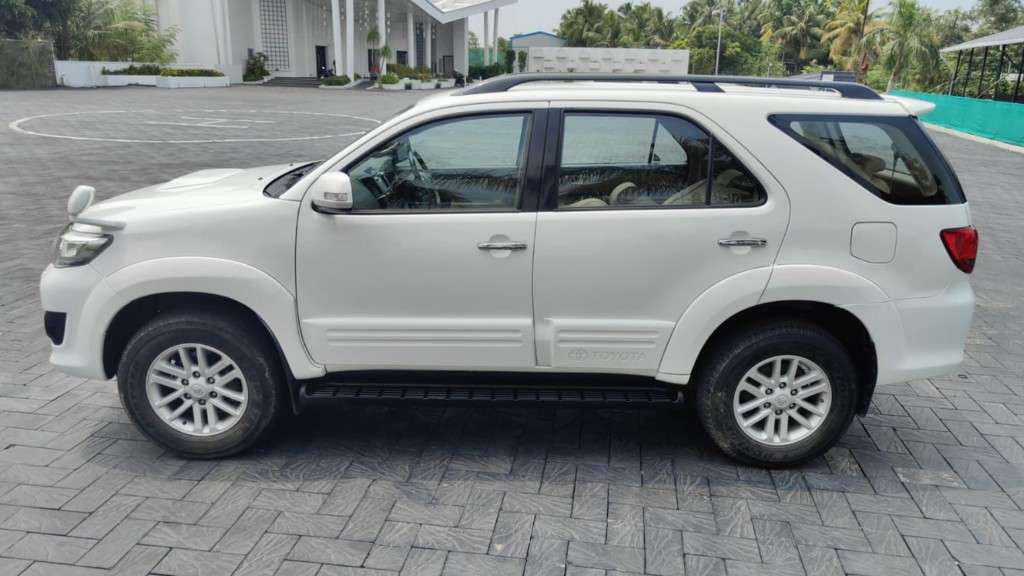 Used Cars in Trivandrum, Kerala - TOYOTA FORTUNER 3.OL 2WD AT
