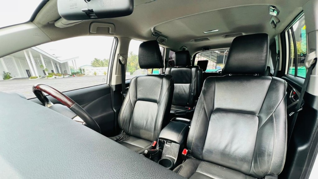 Used Cars in Trivandrum, Kerala - TOYOTA INNOVA CRYSTA 2.4 Z 7 STR