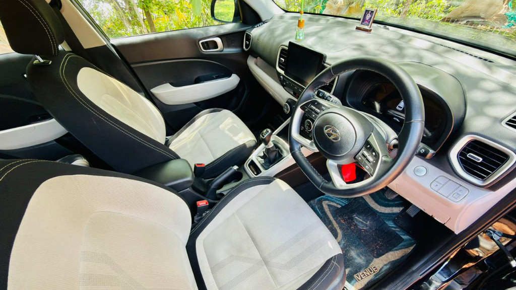 Used Cars in Trivandrum, Kerala - HYUNDAI VENUE 1.5 CRDI MT SX