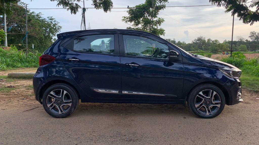 Used Cars in Trivandrum, Kerala - TATA TIAGO XZ 1.2 RTN 