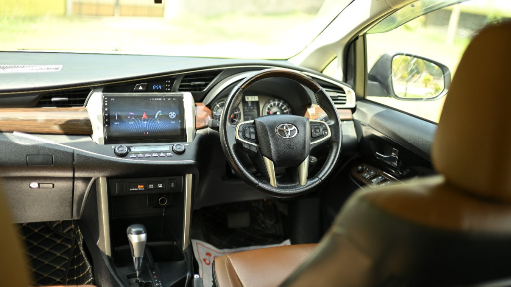 Used Cars in Trivandrum, Kerala - TOYOTA INNOVA CRYSTA 2.8 ZX AT