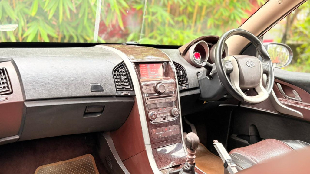 Used Cars in Trivandrum, Kerala - MAHINDRA XUV 500 W8 HAWK 7 STR 2WD