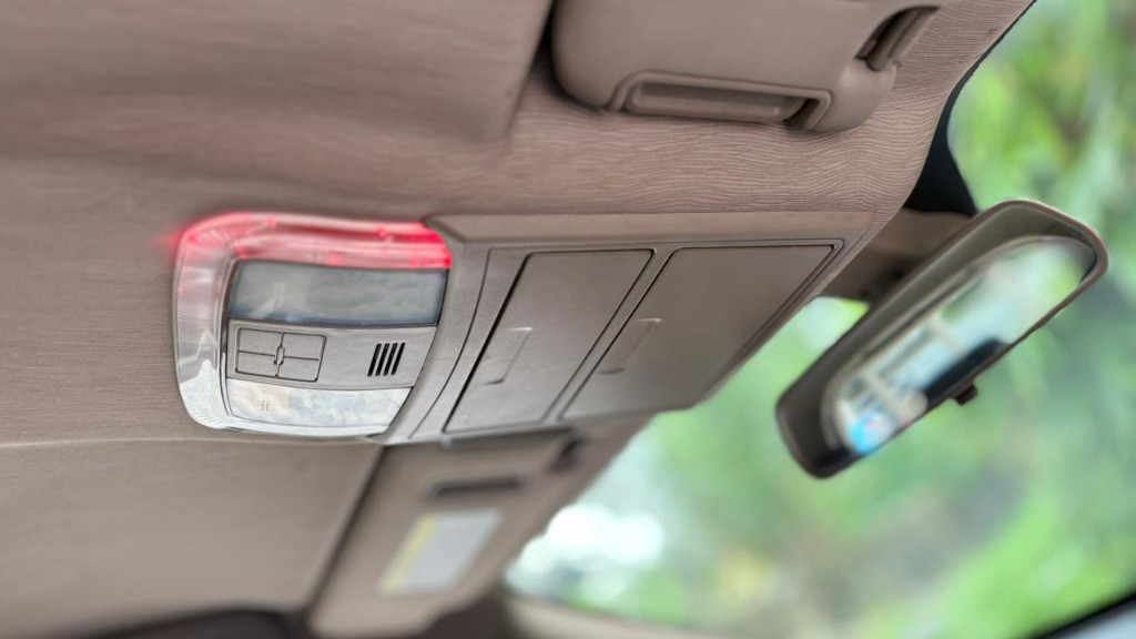 Used Cars in Trivandrum, Kerala - MAHINDRA XUV 500 W8 HAWK 7 STR 2WD