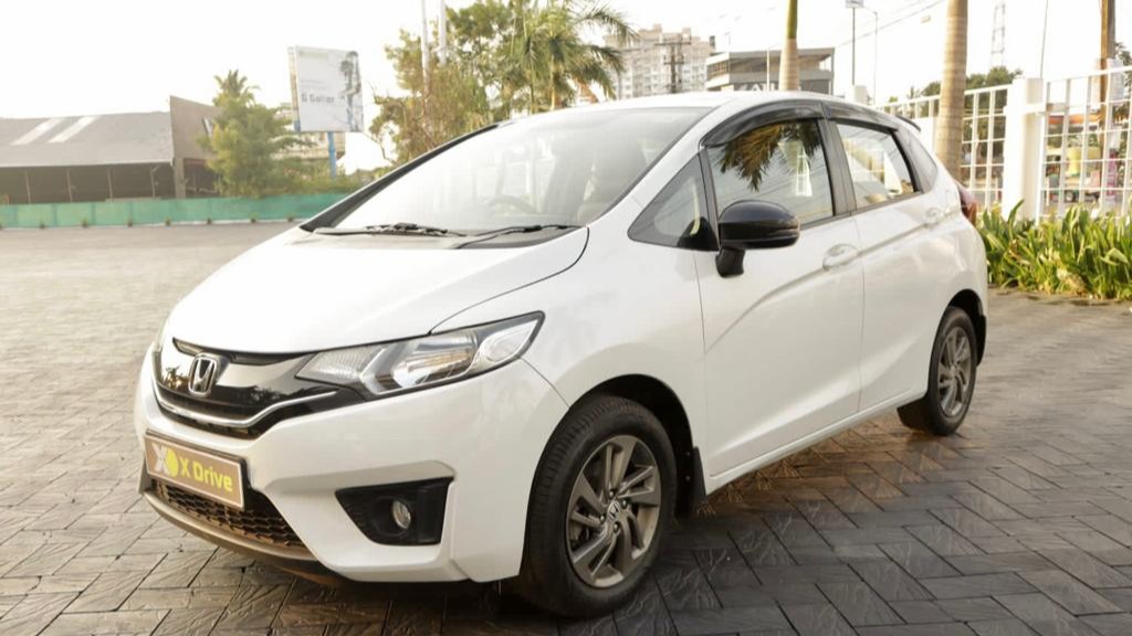 Used Cars in Trivandrum, Kerala - HONDA JAZZ 1.5 V MT I-DTEC BSIV