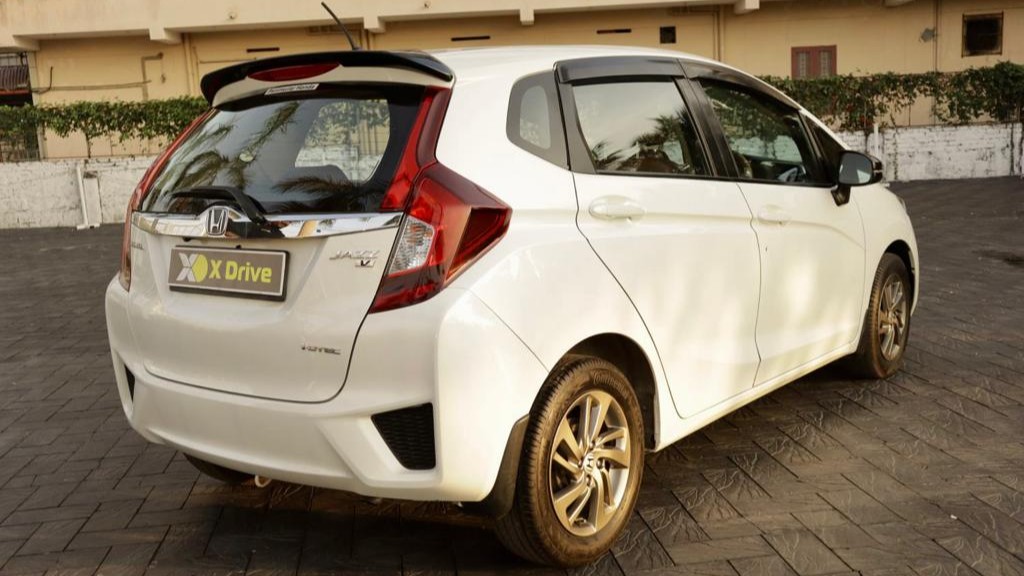 Used Cars in Trivandrum, Kerala - HONDA JAZZ 1.5 V MT I-DTEC BSIV