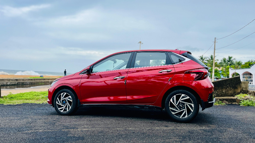 Used Cars in Trivandrum, Kerala - Hyundai i20 Asta (O) 1.2 Kappa MT