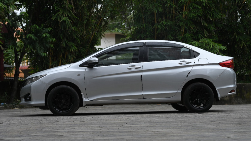 Used Cars in Trivandrum, Kerala - HONDA CITY 1.5 SV MT BS IV
