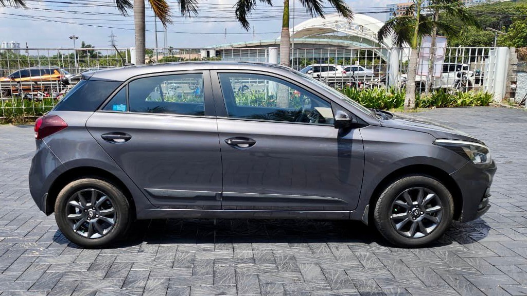 Used Cars in Trivandrum, Kerala - HYUNDAI i20 Sportz + VTVT