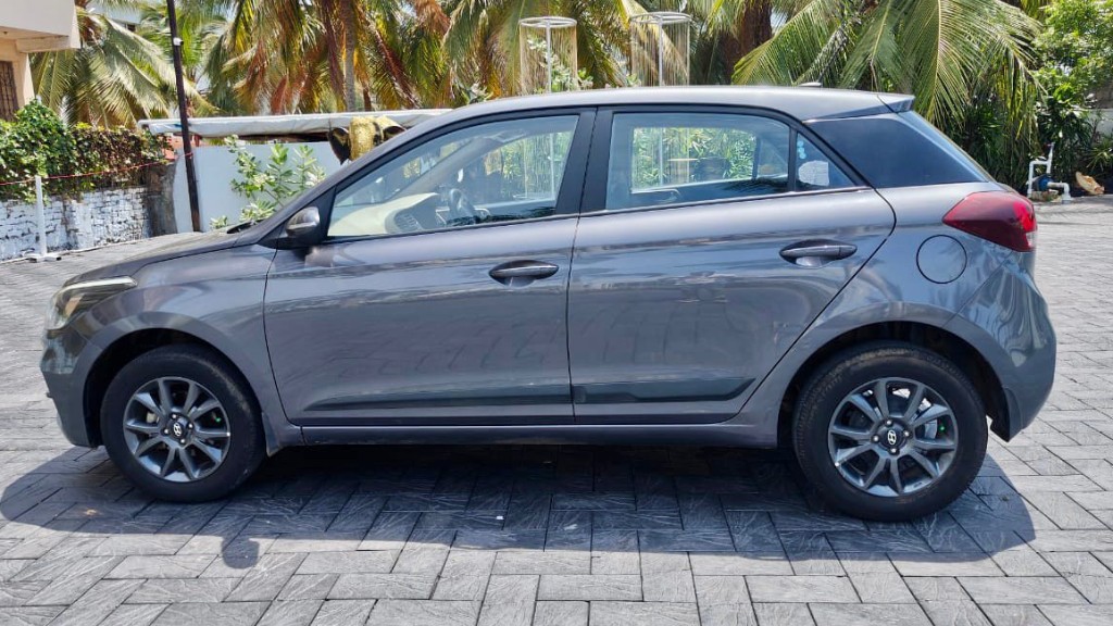 Used Cars in Trivandrum, Kerala - HYUNDAI i20 Sportz + VTVT