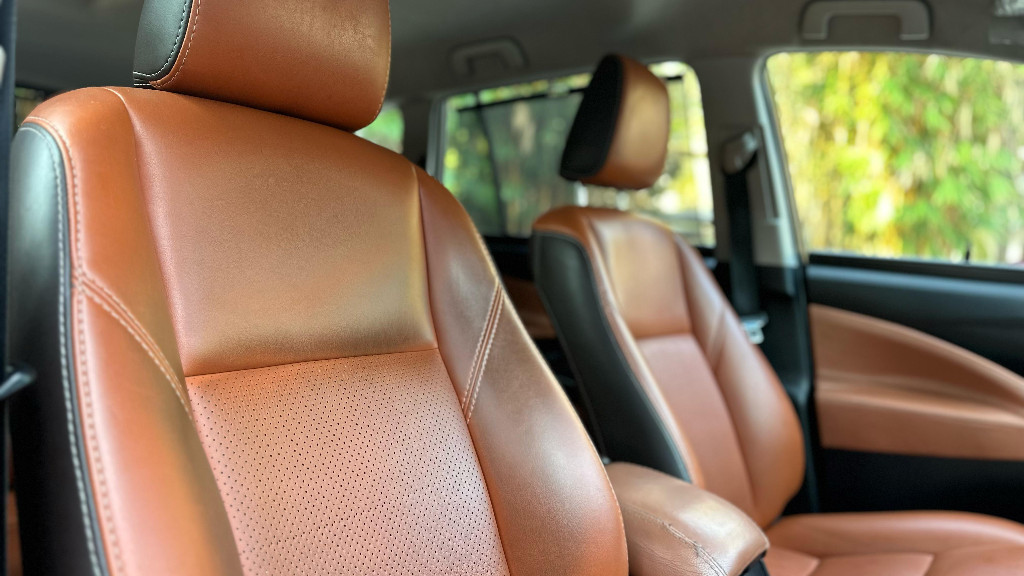 Used Cars in Trivandrum, Kerala - Toyota Innova Crysta 2.8 GX AT 8 STR