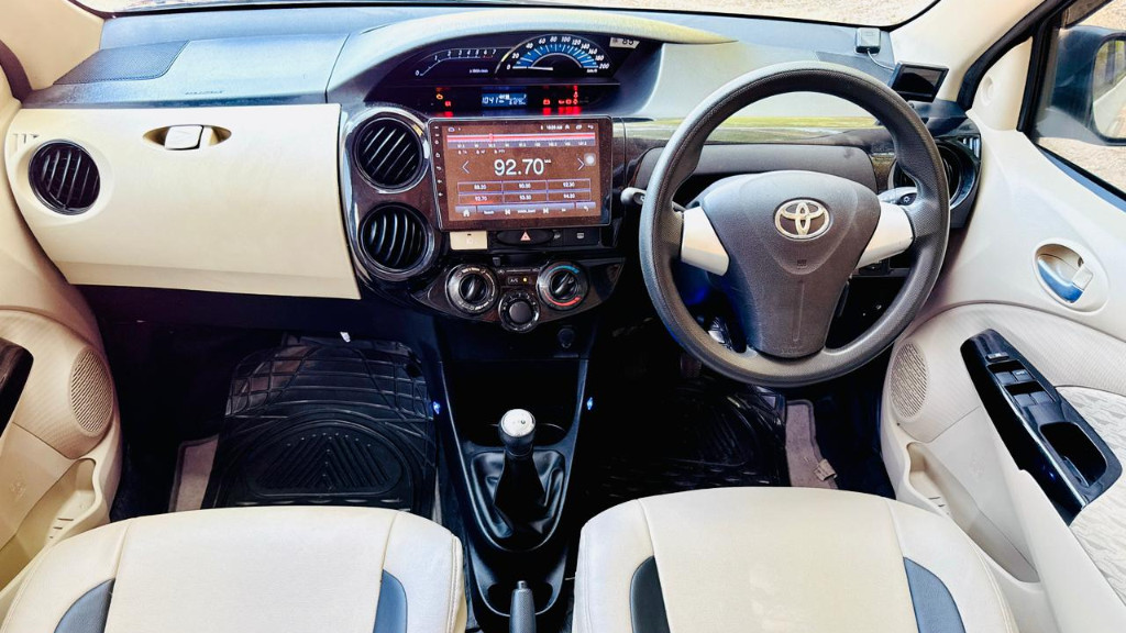 Used Cars in Trivandrum, Kerala - TOYOTA ETIOS LIVA V BS(IV)