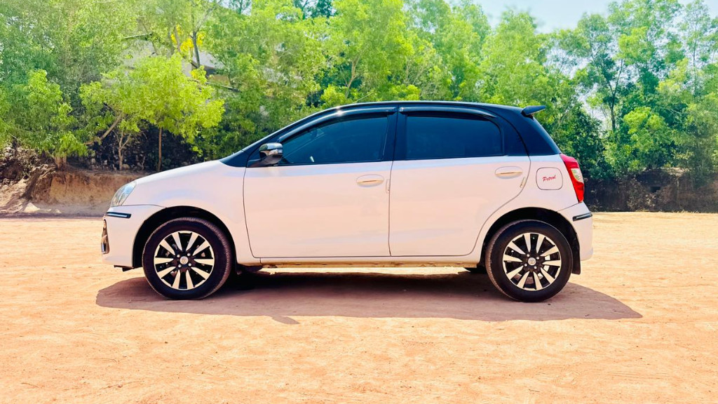 Used Cars in Trivandrum, Kerala - TOYOTA ETIOS LIVA V BS(IV)