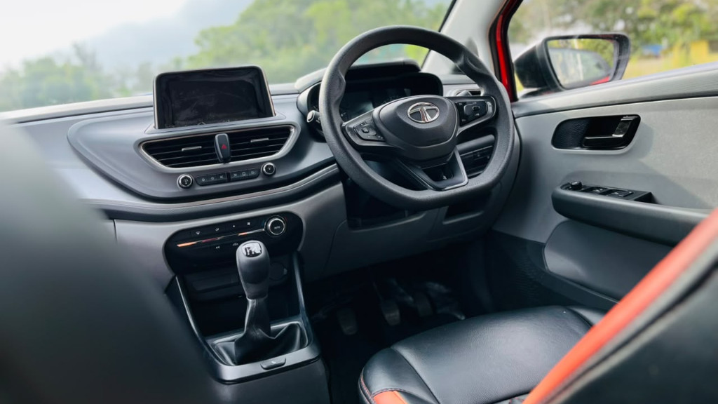 Used Cars in Trivandrum, Kerala - TATA ALTROZ XT 1.2 RTN BS6