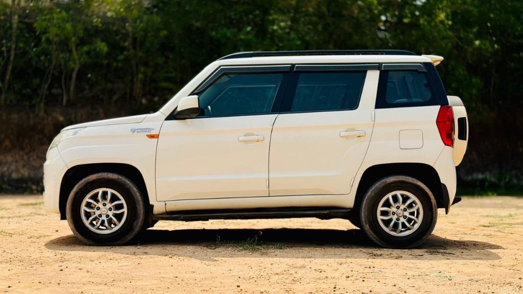 Used Cars in Trivandrum, Kerala - MAHINDRA TUV 300 T8 AMT