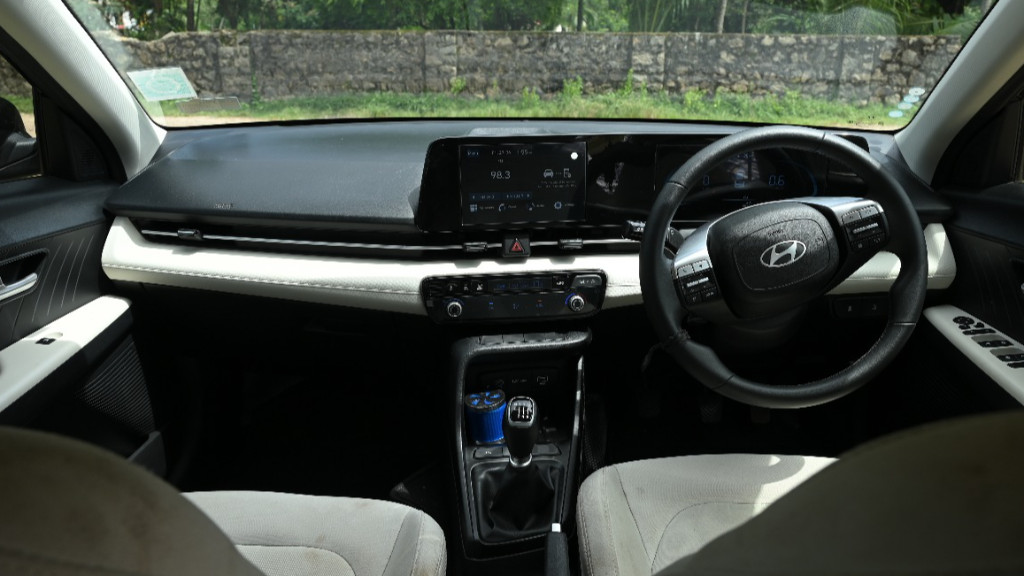 Used Cars in Trivandrum, Kerala - HYUNDAI VERNA 1.5 MPI MT SX