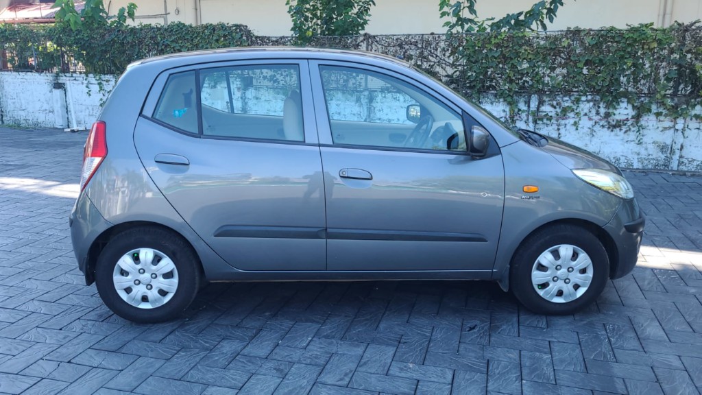 Used Cars in Trivandrum, Kerala - Hyundai i10 Magna 1.2