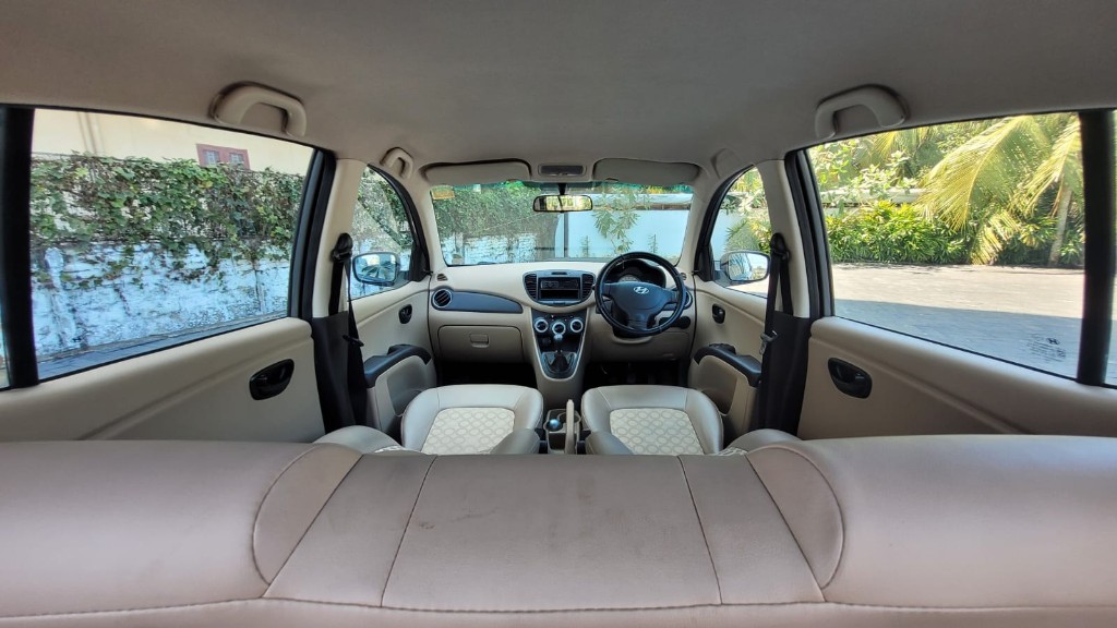 Used Cars in Trivandrum, Kerala - Hyundai i10 Magna 1.2