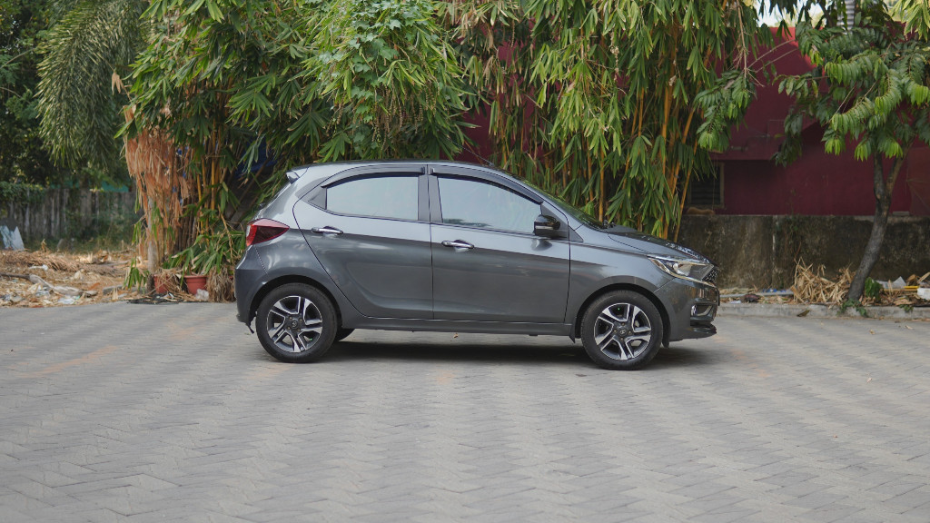 Used Cars in Trivandrum, Kerala - TATA TIAGO XZA+ 1.2 RTN BS6