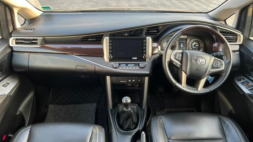Used Cars in Trivandrum, Kerala - TOYOTA INNOVA CRYSTA 2 4 V