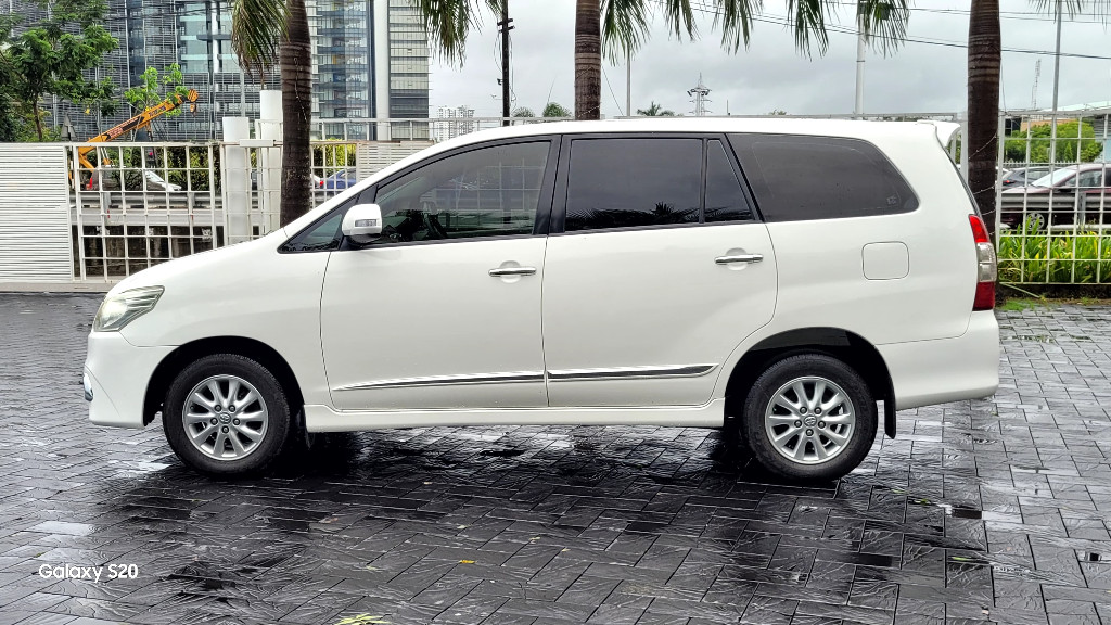 Used Cars in Trivandrum, Kerala - Toyota Innova 2.5 VX(E3) 7S