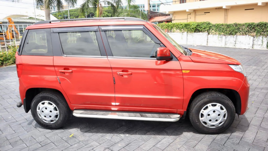 Used Cars in Trivandrum, Kerala - MAHINDRA TUV 300 T4 RED BS4