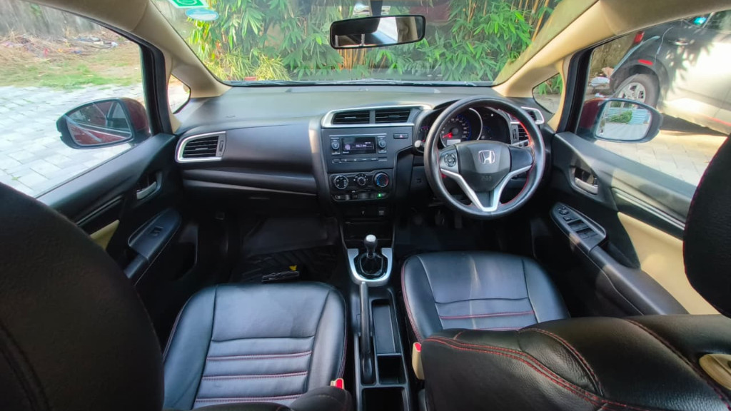 Used Cars in Trivandrum, Kerala - HONDA JAZZ 1.2 S MT IVTEC