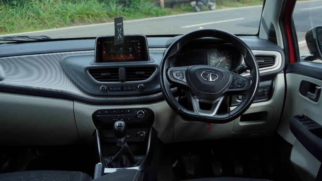 Used Cars in Trivandrum, Kerala - TATA ALTROZ XZ 1.2 RTN TC BS6