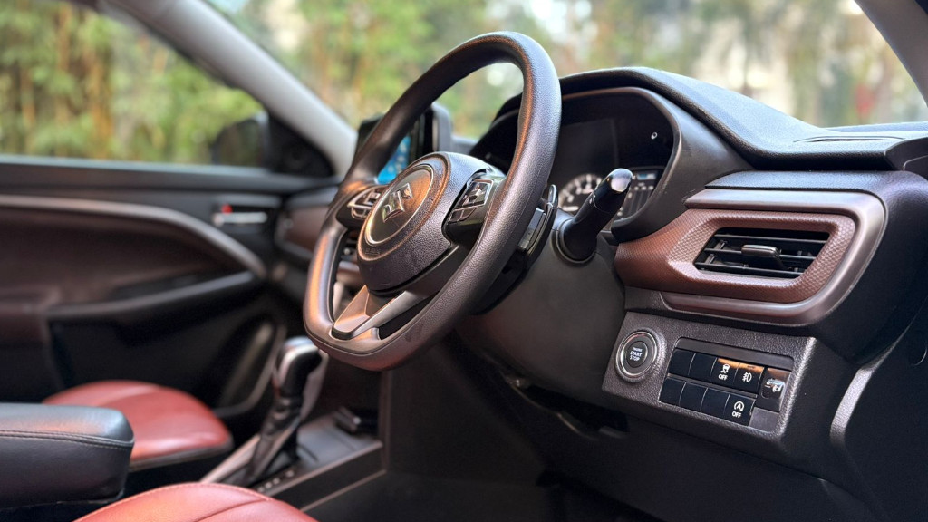 Used Cars in Trivandrum, Kerala - MARUTI BREZZA SMART HYBRID ZXI AT