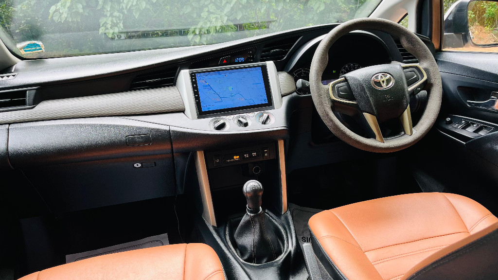 Used Cars in Trivandrum, Kerala - TOYOTA INNOVA CRYSTA 2.4 GX 8S MT