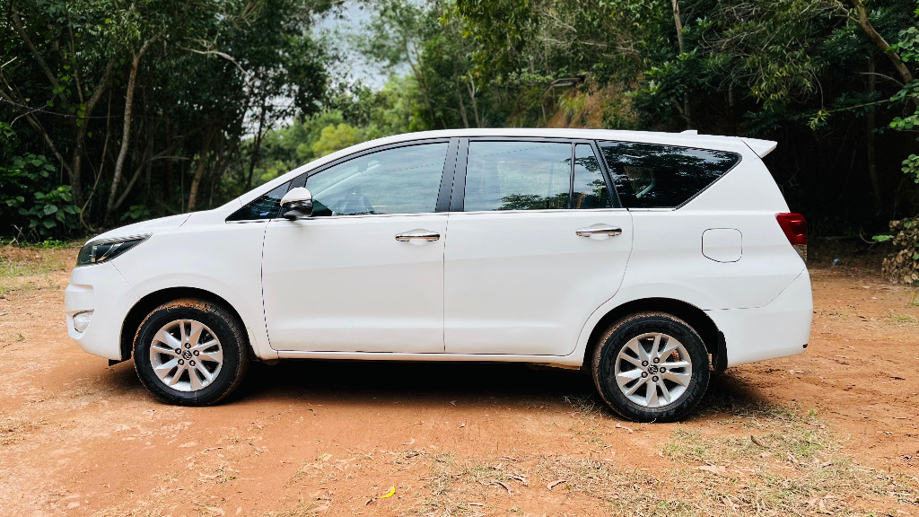 Used Cars in Trivandrum, Kerala - TOYOTA INNOVA CRYSTA 2.4 GX 8S MT