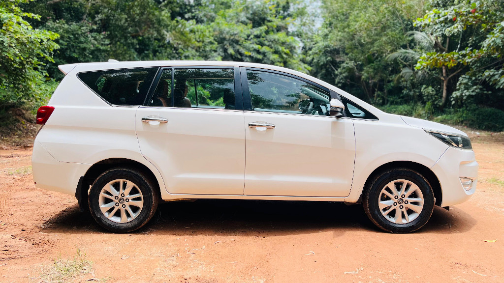 Used Cars in Trivandrum, Kerala - TOYOTA INNOVA CRYSTA 2.4 GX 8S MT