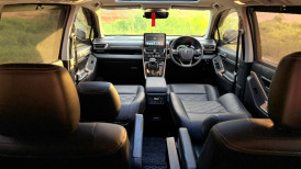 Used Cars in Trivandrum, Kerala - MARUTI SUZUKI INVICTO STRONG HYBRID ALPHA +7S