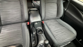 Used Cars in Trivandrum, Kerala - TOYOTA INNOVA CRYSTA 2.7 V