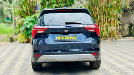 Used Cars in Trivandrum, Kerala - Mahindra XUV700 AX7 Diesel AT 7 STR