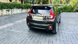Used Cars in Trivandrum, Kerala - HONDA JAZZ 1.2 V CVT (I-VTEC)B