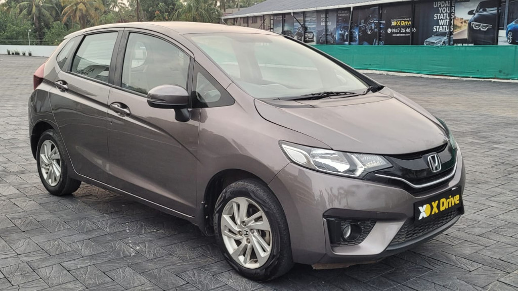 Used Cars in Trivandrum, Kerala - HONDA JAZZ 1.2 V CVT (I-VTEC)