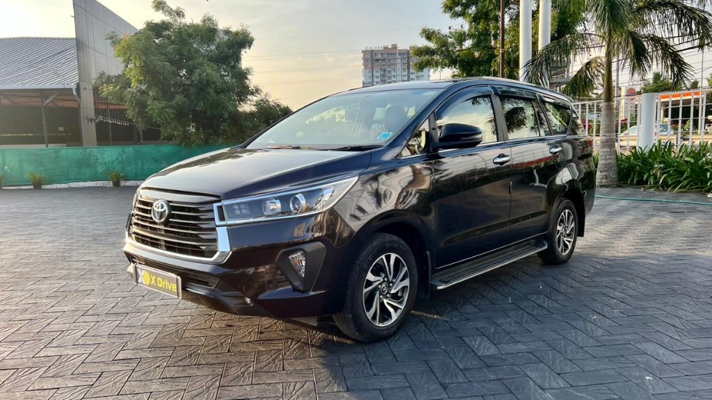 Used Cars in Trivandrum, Kerala - TOYOTA INNOVA CRYSTA 2 4 V